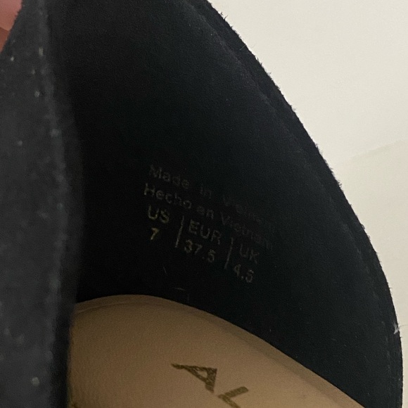 Aldo Black Heels - Picture 3 of 10